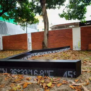 Anthony-Chin-T-W-‘Point-20-Silver-2019-mixed-media.-Image-from-Artsy