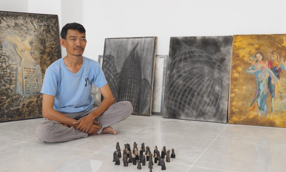 Kong-Vollak-Profile-image-from-Aura-Asia-Art-Project