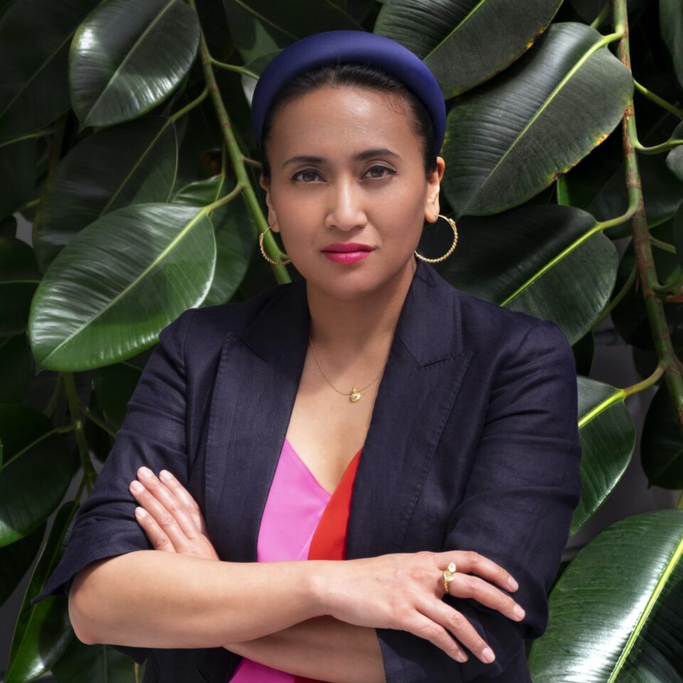 Sinta Tantra. Profile photo from Kristin Hjellegjerde Gallery